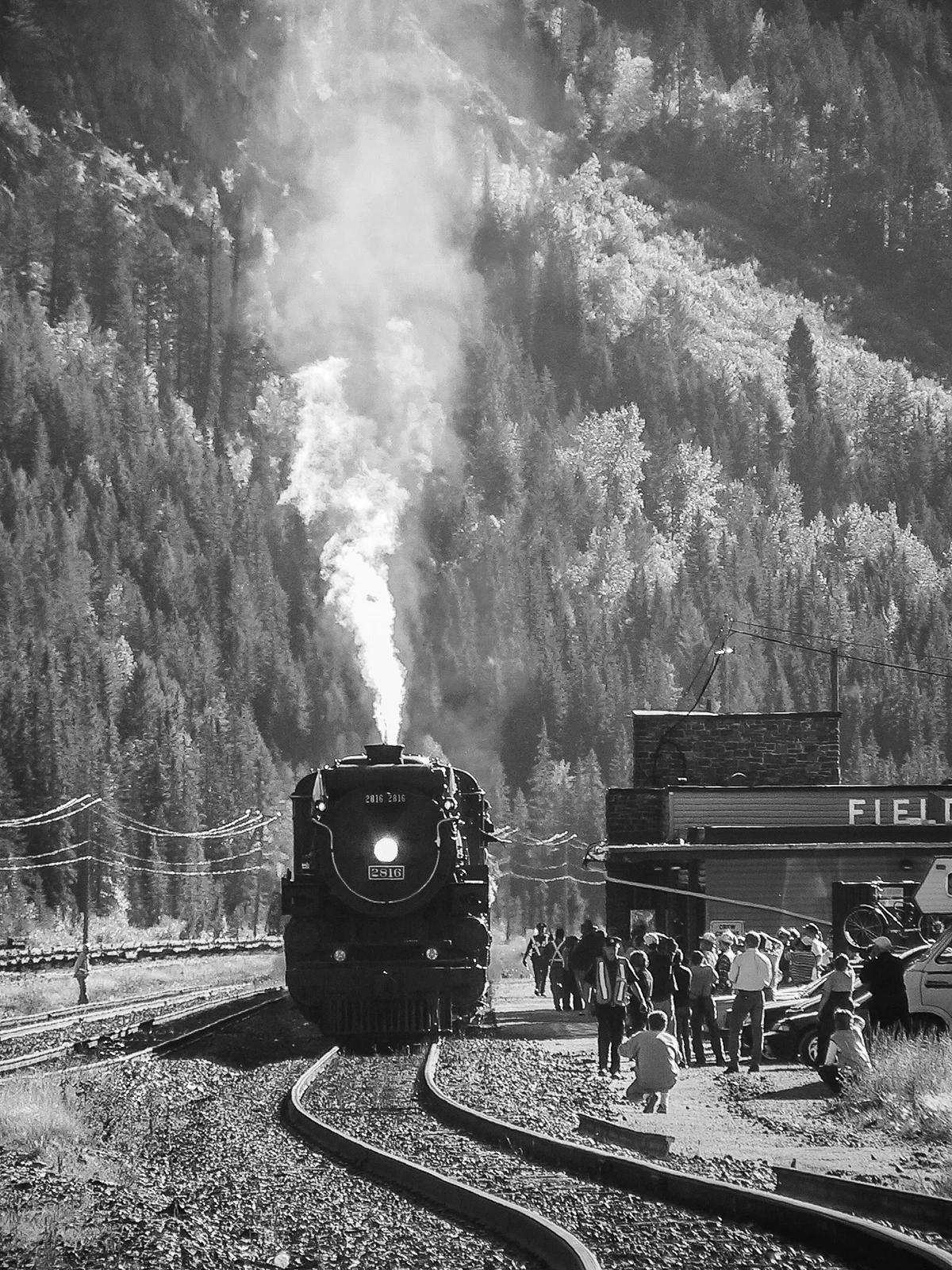 CP 2816 rests before the climb