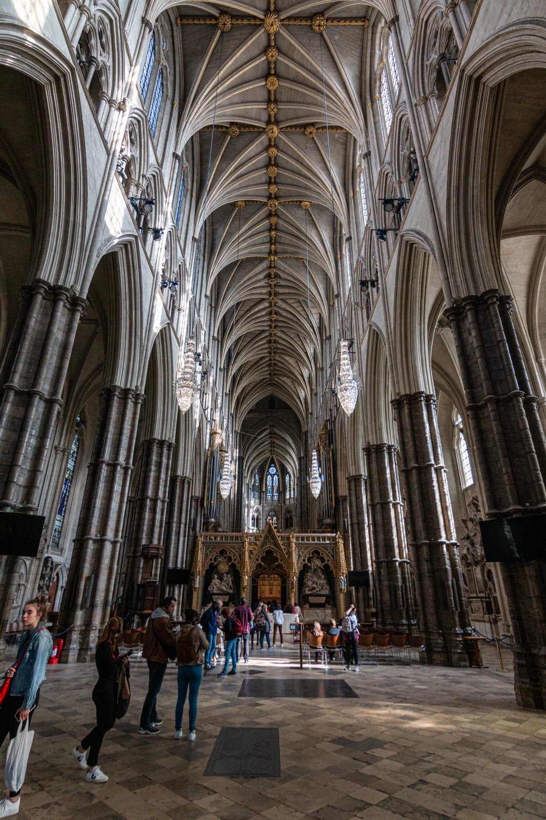 Nave from the West