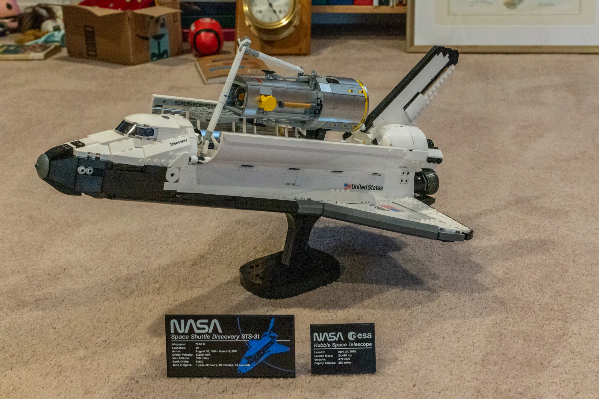 Space Shuttle in LEGO