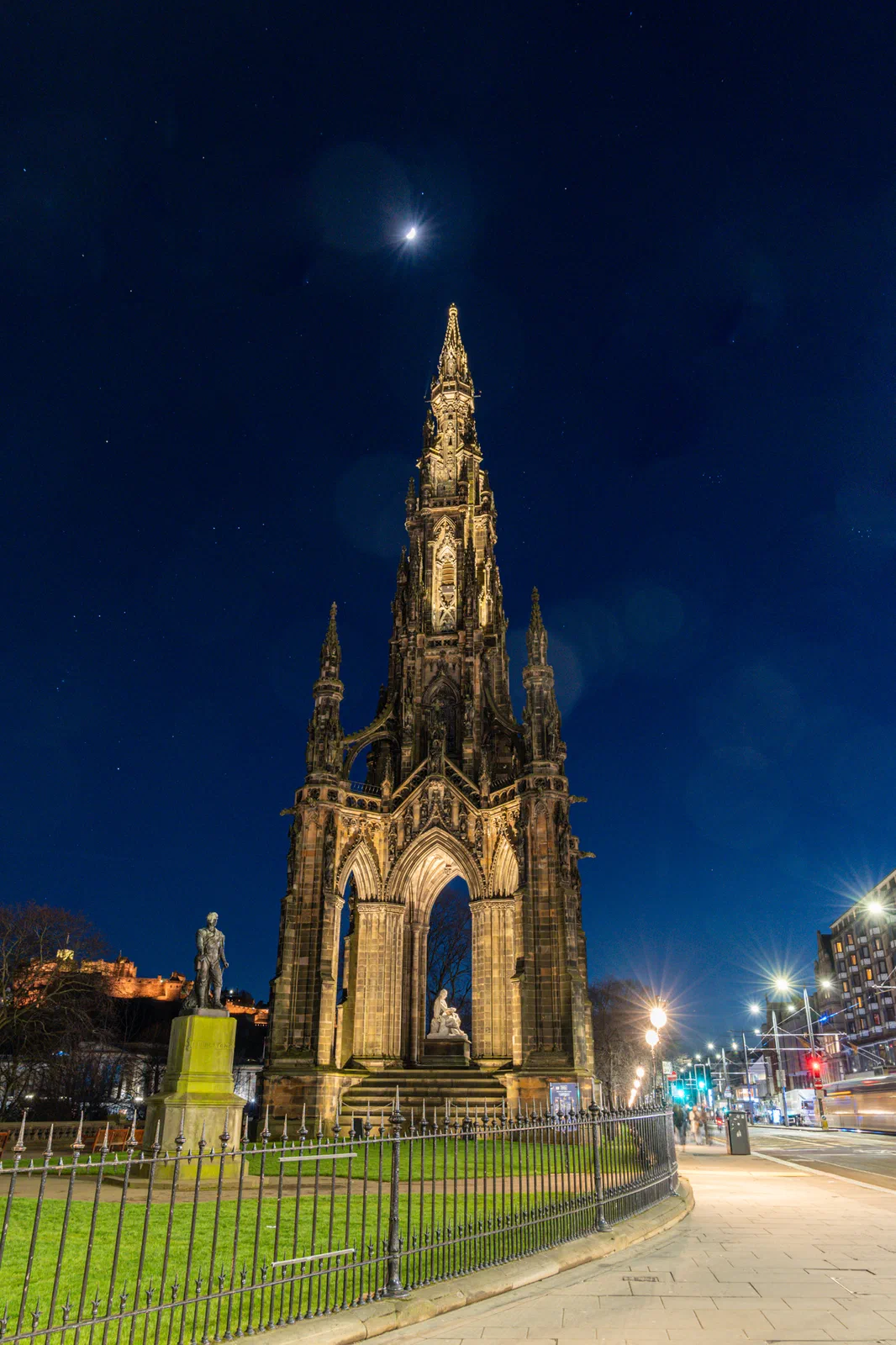 Scott Monument