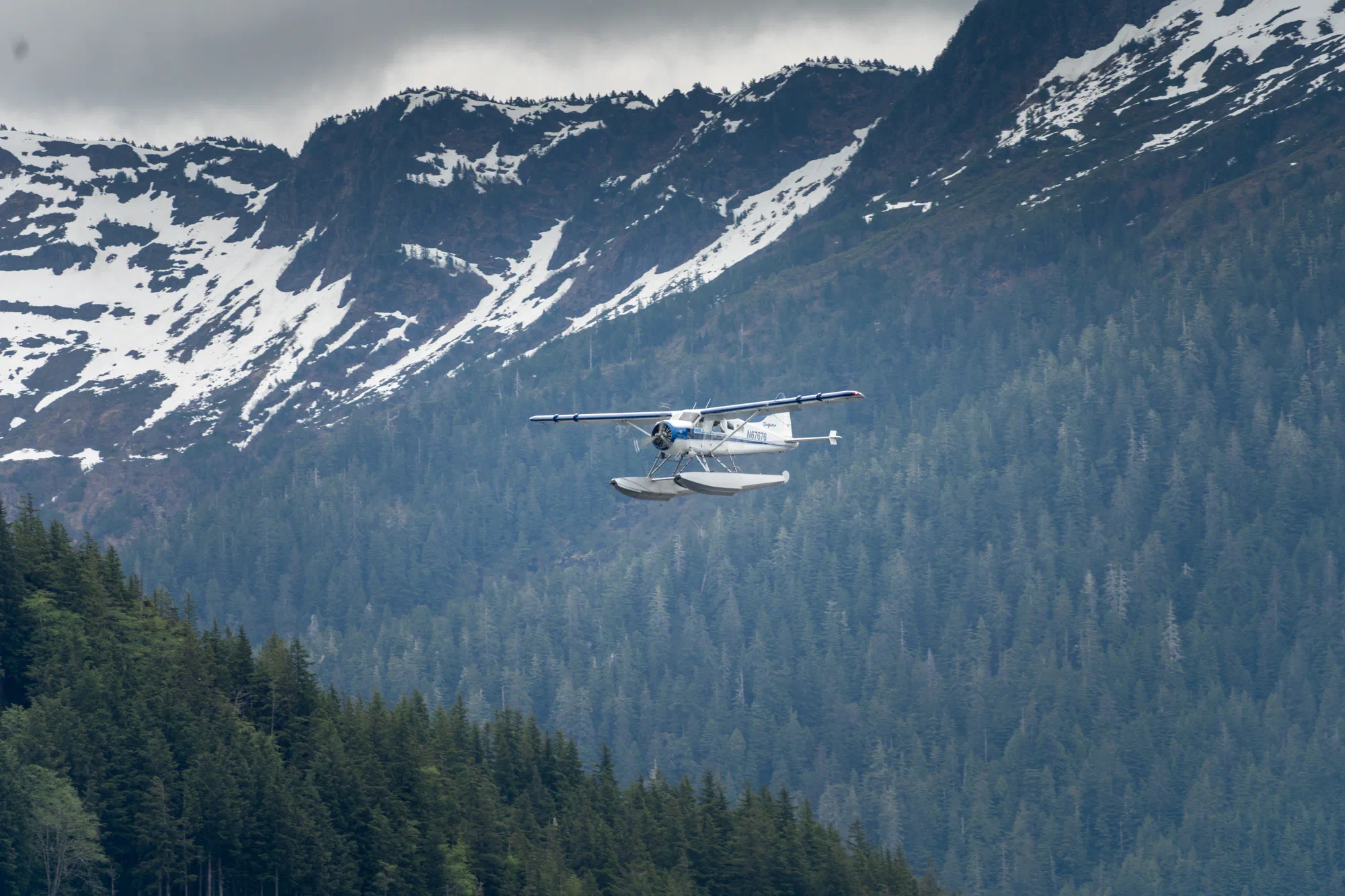 Float plane arrives in Ketchikan