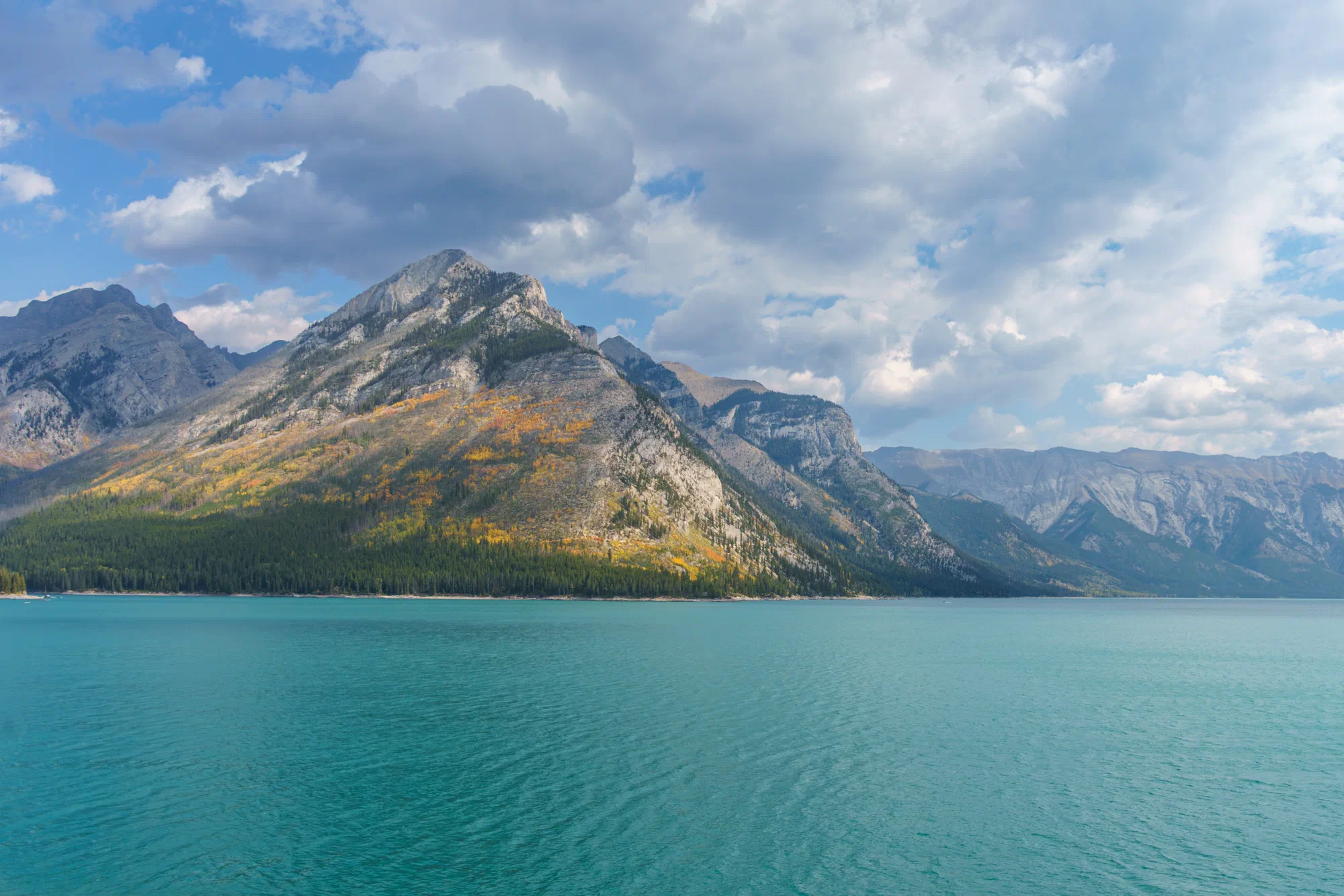 Fall over Minnewanka